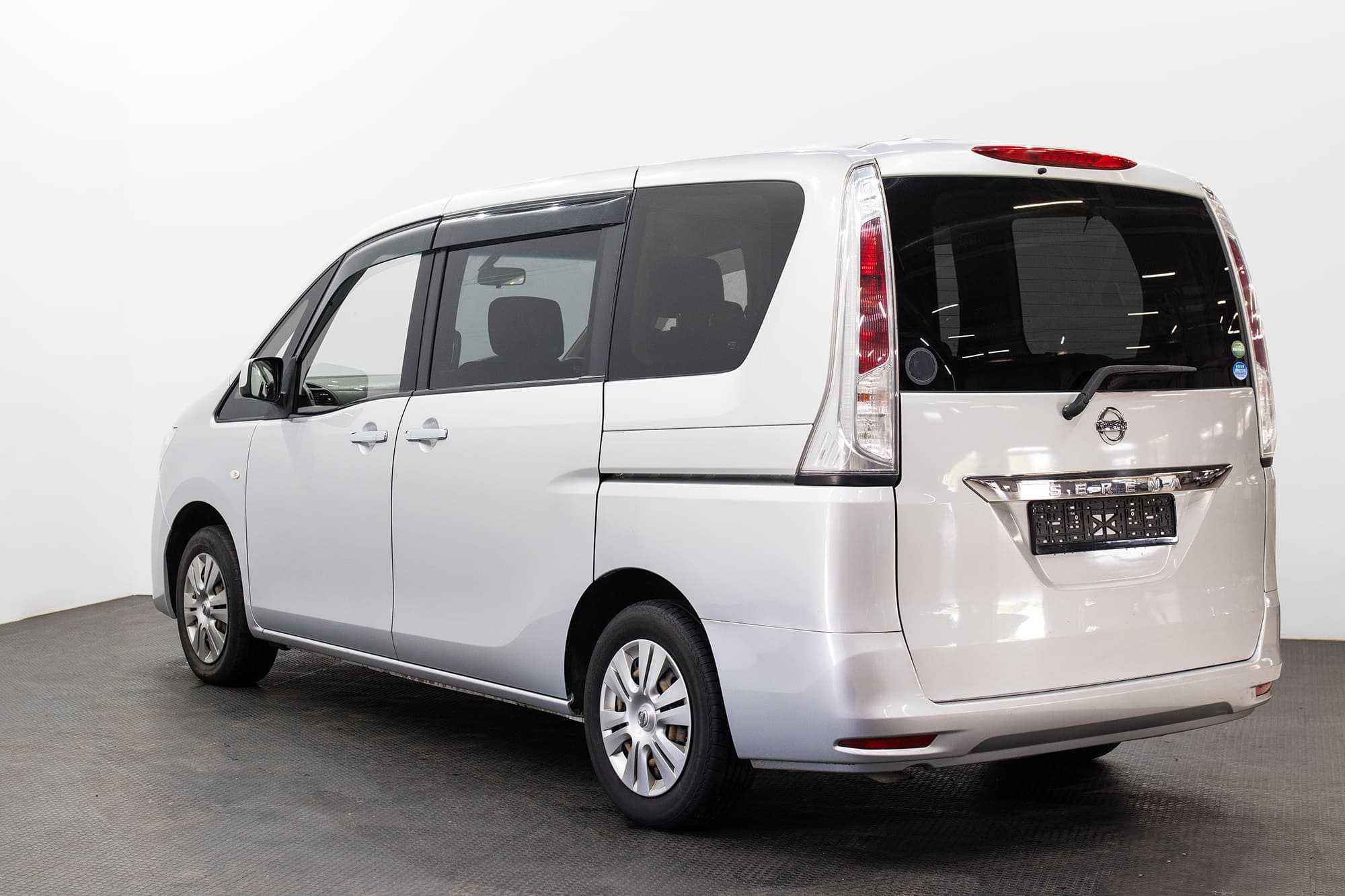 Nissan Serena Купить